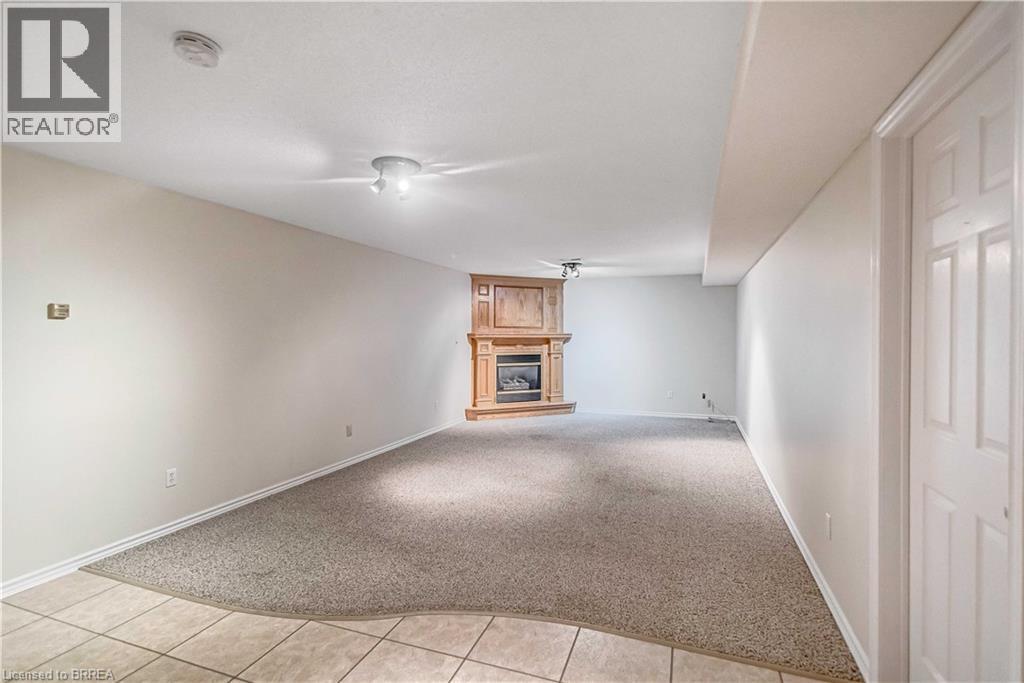 20 Courtland Drive Unit# 14, Brantford, Ontario  N3R 7Y2 - Photo 22 - 40795781