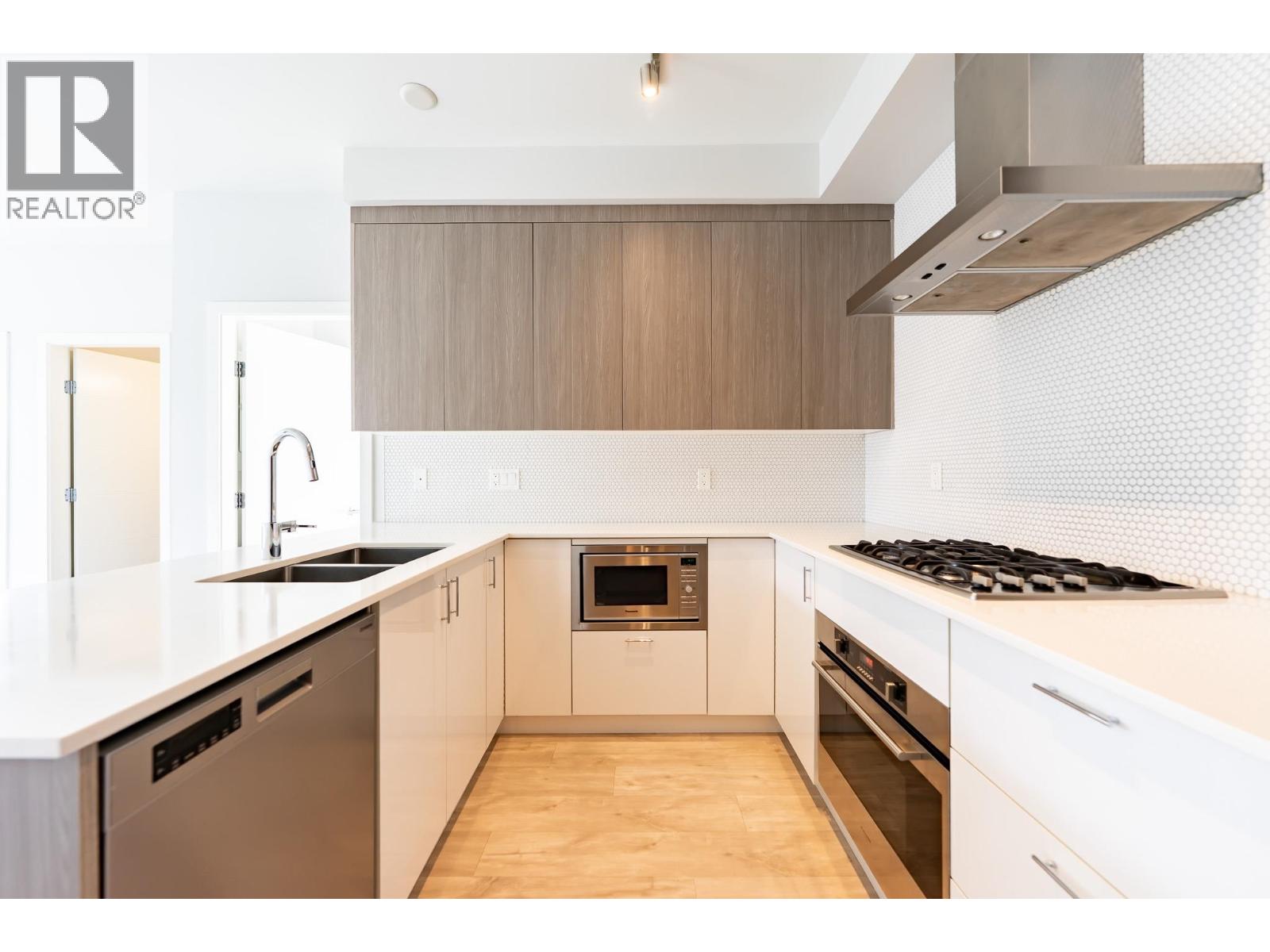 Ph27 6283 Kingsway, Burnaby, British Columbia  V5J 0H3 - Photo 11 - R3102630