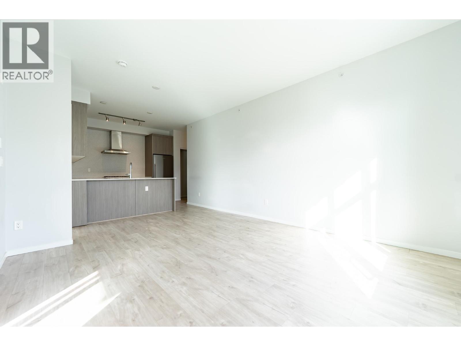 Ph27 6283 Kingsway, Burnaby, British Columbia  V5J 0H3 - Photo 4 - R3102630