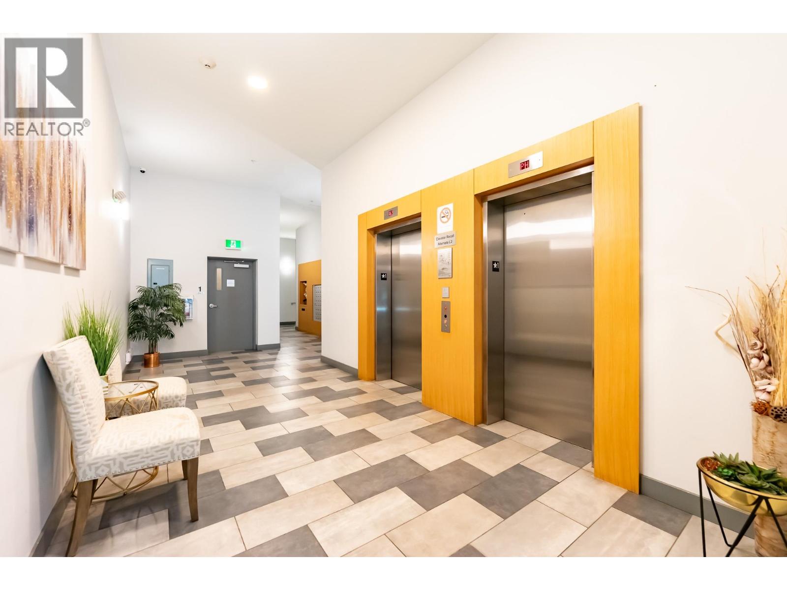 PH27 6283 KINGSWAY, Burnaby, British Columbia