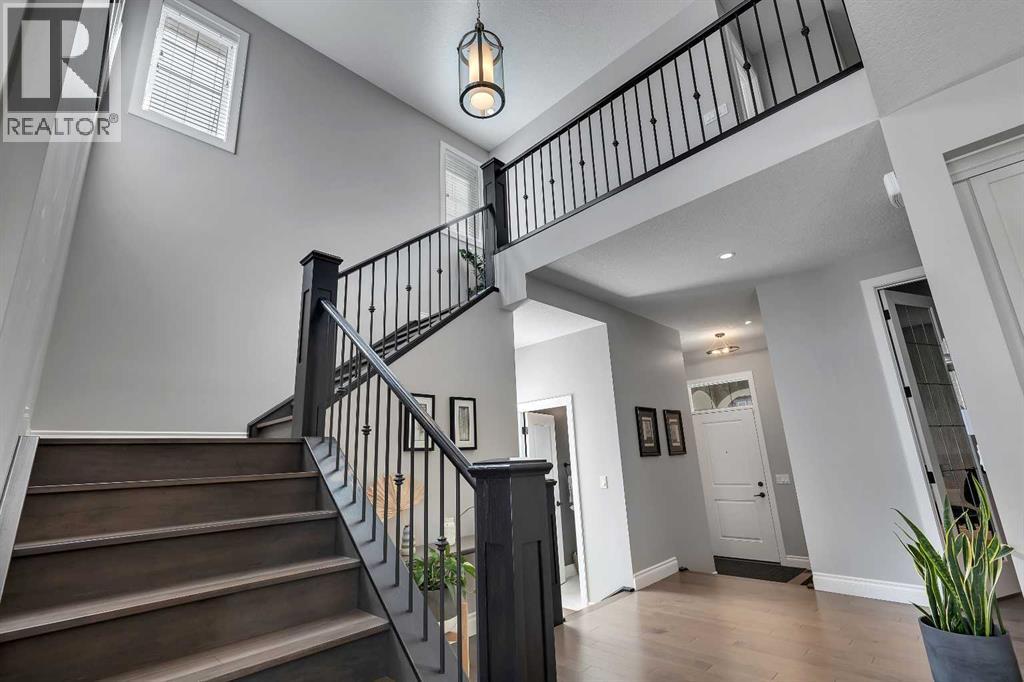 393 Evansborough Way Nw, Calgary, Alberta  T3P 0R3 - Photo 7 - A2295049