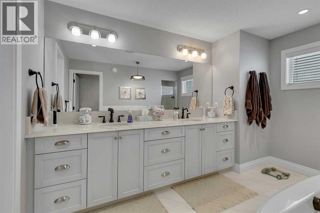 393 Evansborough Way Nw, Calgary, Alberta  T3P 0R3 - Photo 34 - A2295049