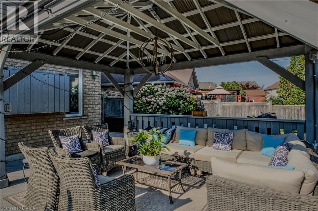 20 Yarington Drive, Brantford, Ontario  N3T 0G2 - Photo 3 - 40814184