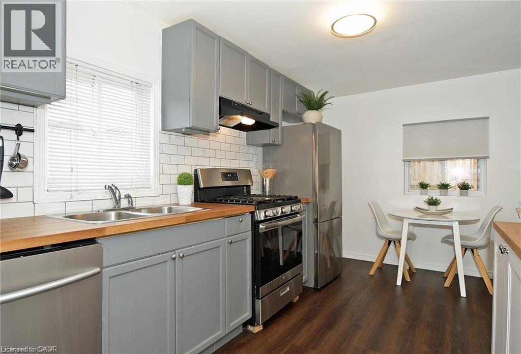 9 Adam Street, Cambridge, Ontario  N3C 2K1 - Photo 4 - 40814308