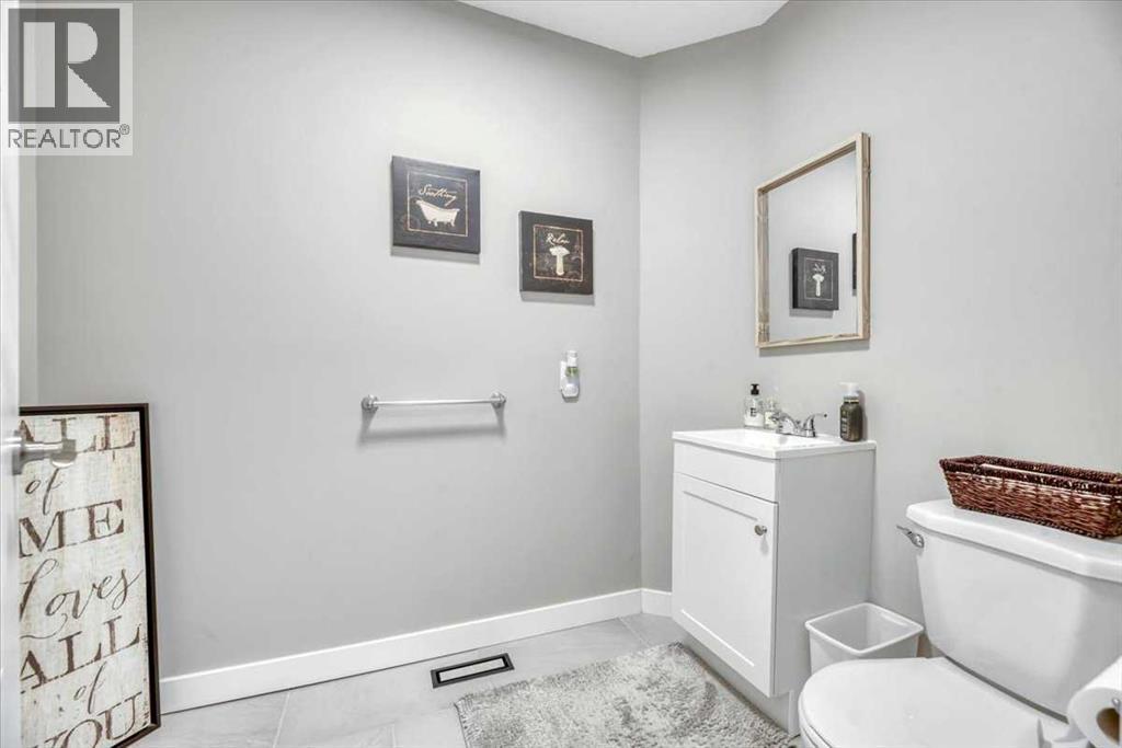 145 Signal Hill Circle Sw, Calgary, Alberta  T3H 2H1 - Photo 21 - A2294614