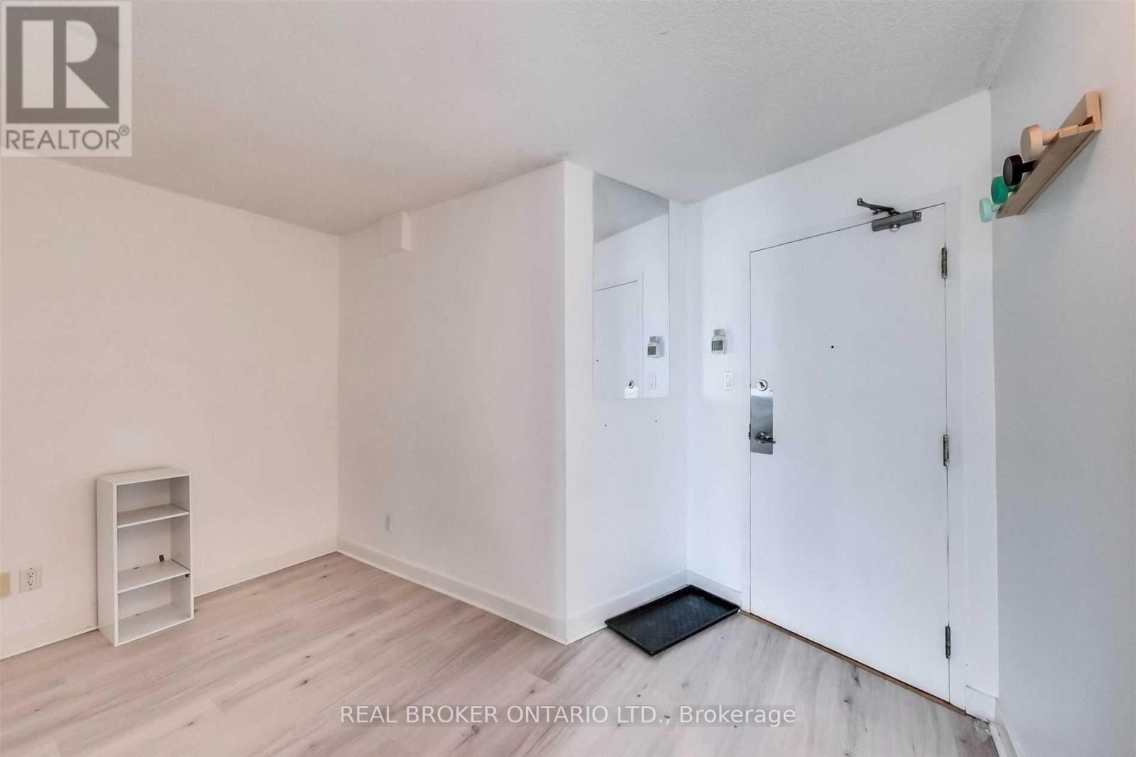 1819 - 650 Queens Quay W, Toronto, Ontario M5V 3N2 - Photo 11 - C12912398