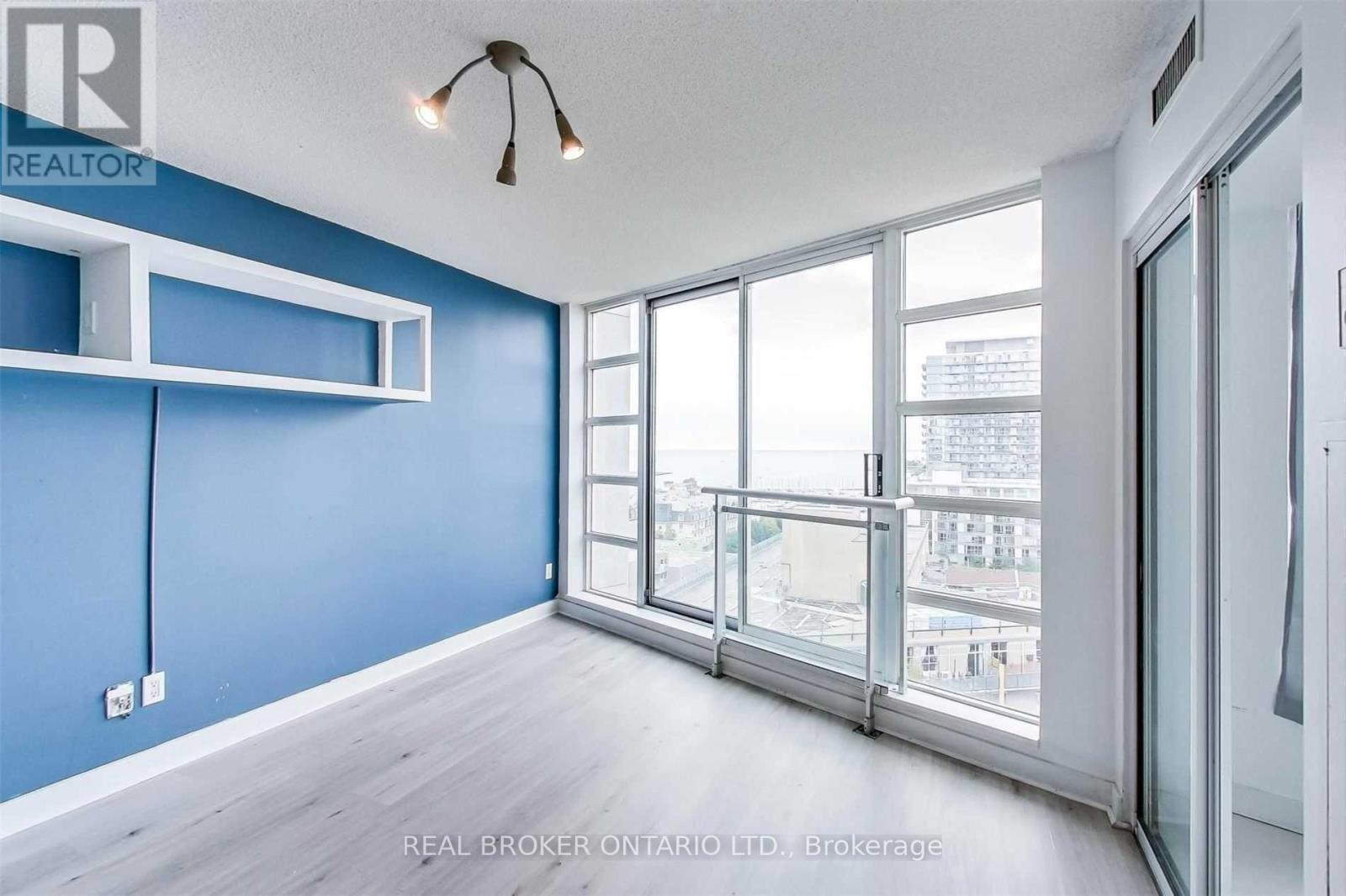 1819 - 650 Queens Quay W, Toronto, Ontario M5V 3N2 - Photo 13 - C12912398