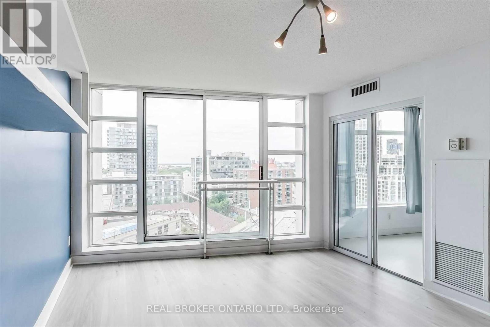 1819 - 650 Queens Quay W, Toronto, Ontario M5V 3N2 - Photo 14 - C12912398