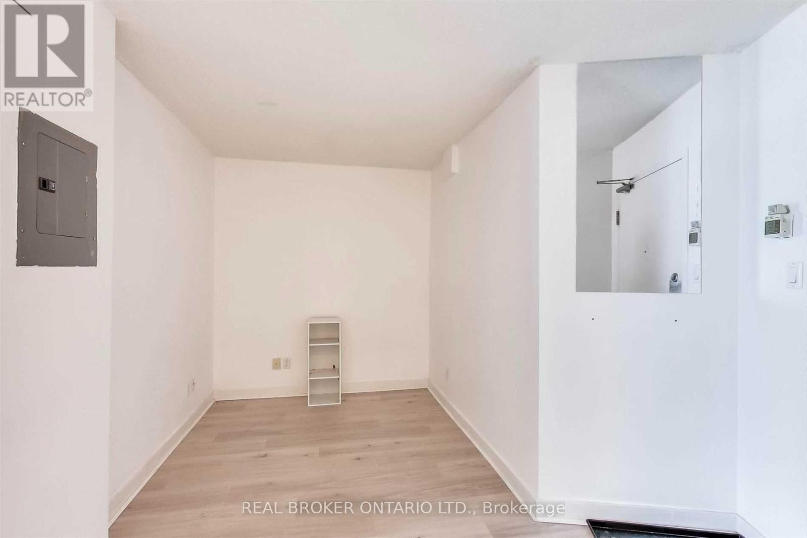 1819 - 650 Queens Quay W, Toronto, Ontario M5V 3N2 - Photo 16 - C12912398