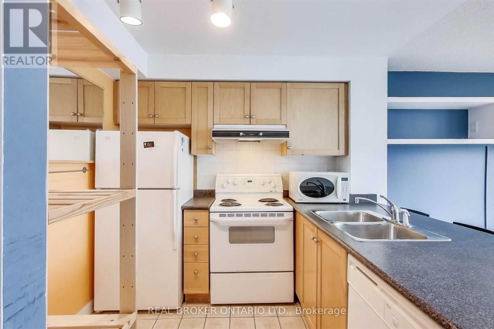 1819 - 650 Queens Quay W, Toronto, Ontario M5V 3N2 - Photo 21 - C12912398