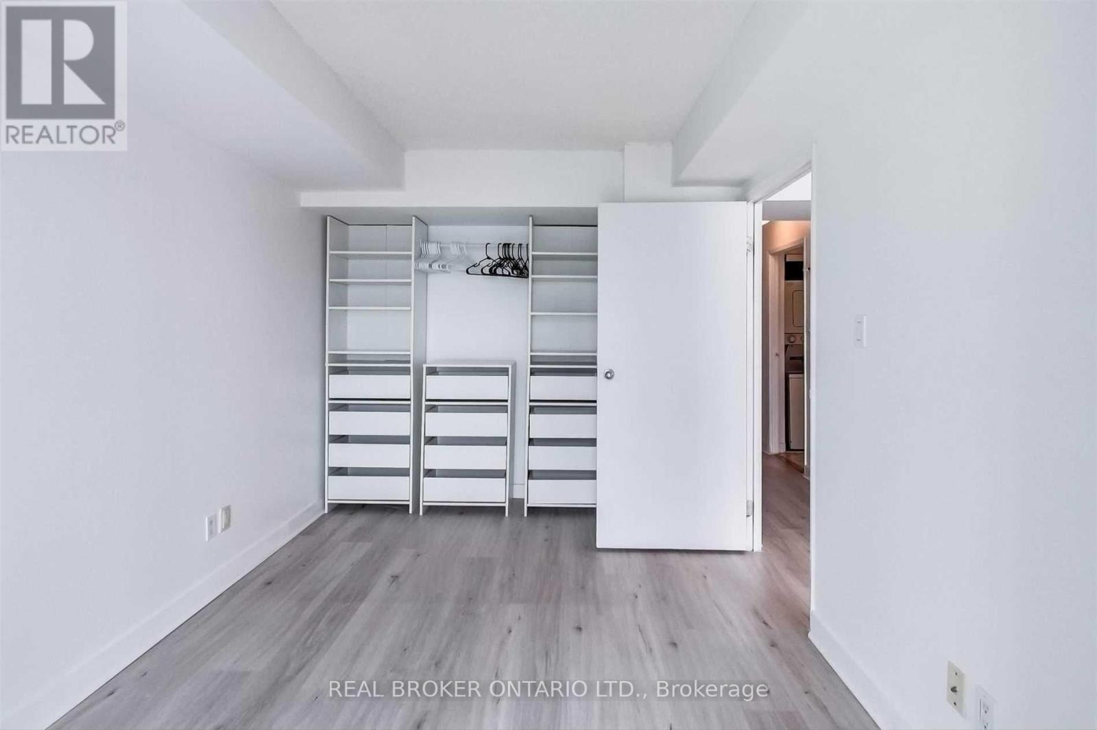 1819 - 650 Queens Quay W, Toronto, Ontario M5V 3N2 - Photo 24 - C12912398