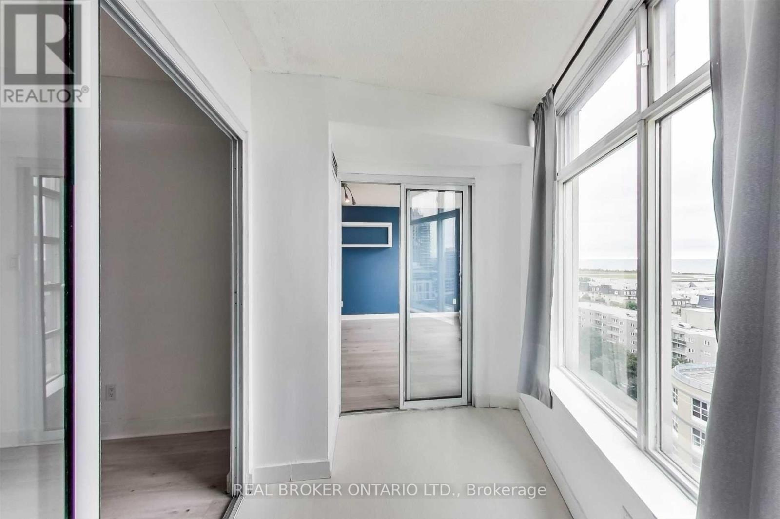 1819 - 650 Queens Quay W, Toronto, Ontario M5V 3N2 - Photo 26 - C12912398