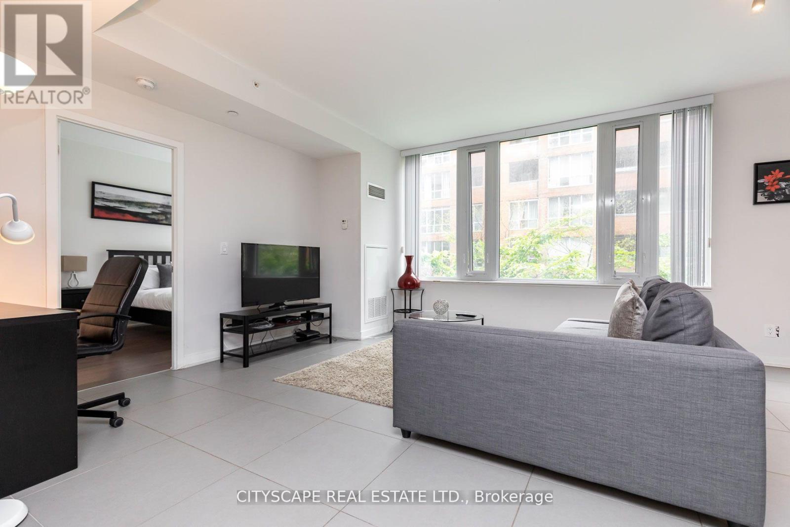 201 - 3 Market Street, Toronto, Ontario  M5E 0A3 - Photo 2 - C12912424