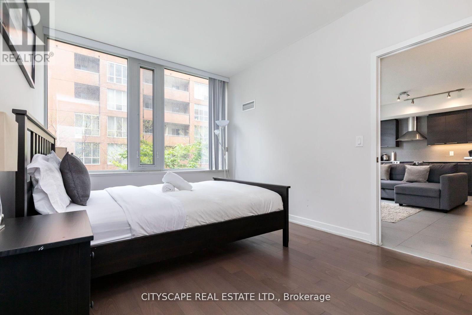 201 - 3 Market Street, Toronto, Ontario  M5E 0A3 - Photo 8 - C12912424