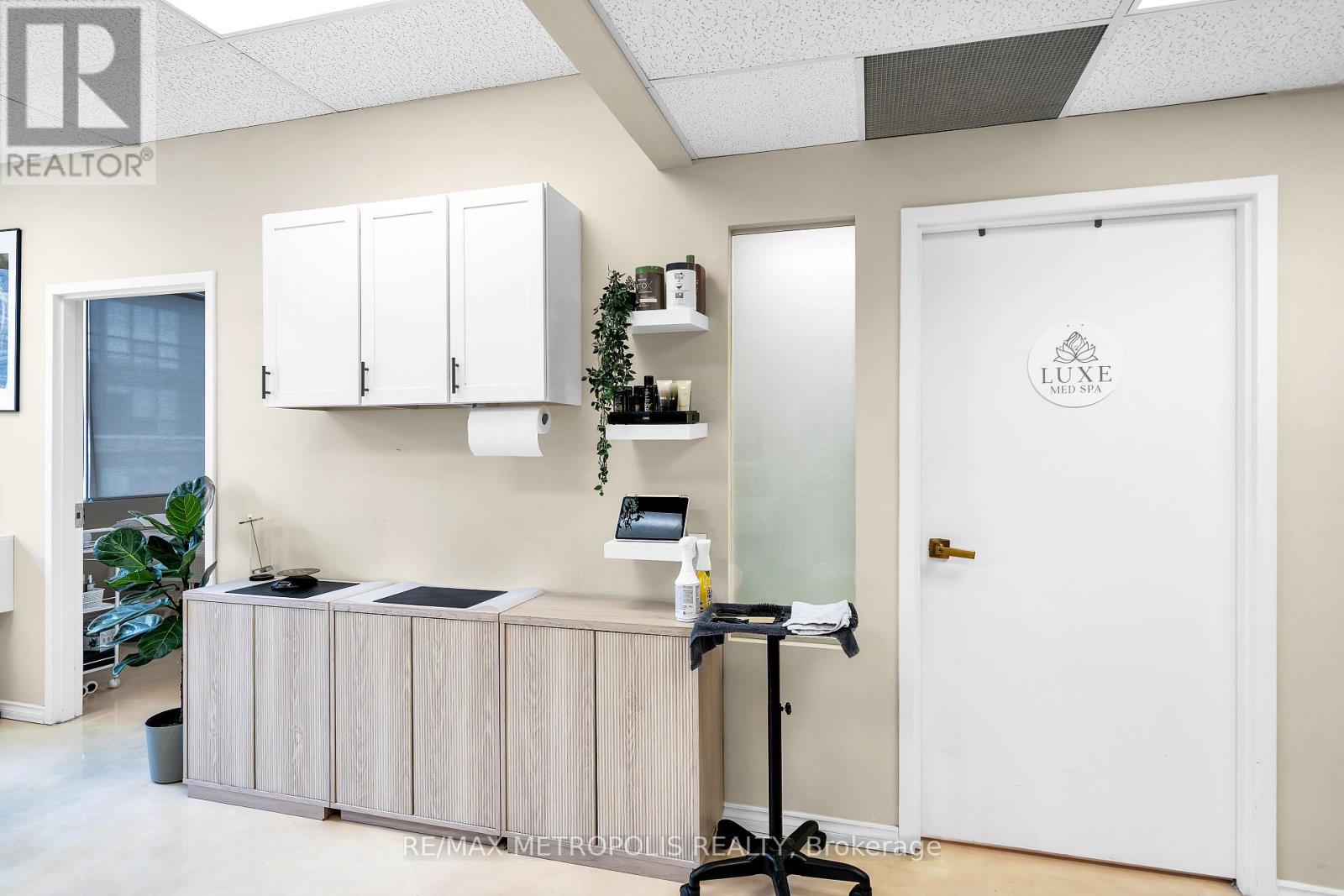 209 - 1 Rossland Road W, Ajax, Ontario  L1Z 1Z2 - Photo 7 - E12912378