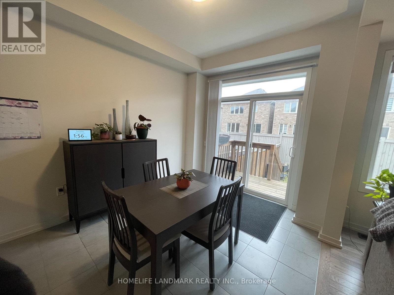 61 Mondial Crescent S, East Gwillimbury, Ontario  L9N 0S2 - Photo 4 - N12912374