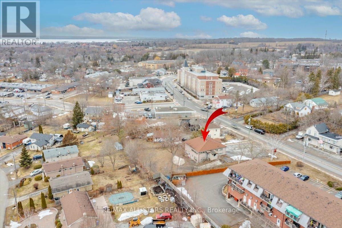 30 The Queensway S, Georgina, Ontario  L4P 1Y9 - Photo 10 - N12901650