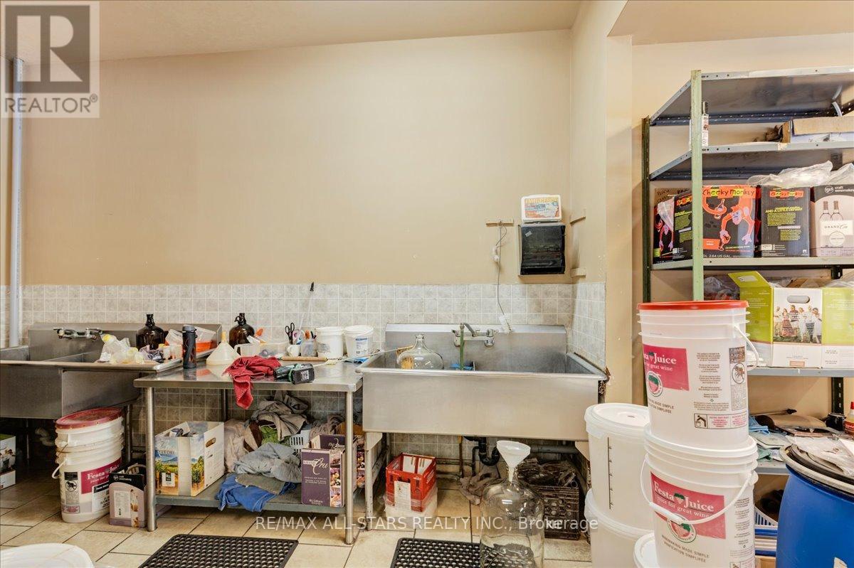 30 The Queensway S, Georgina, Ontario  L4P 1Y9 - Photo 24 - N12901650