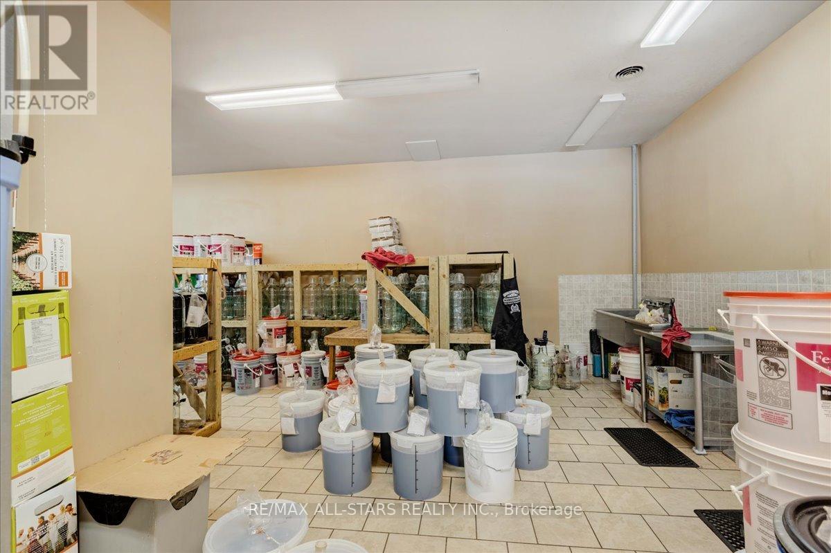 30 The Queensway S, Georgina, Ontario  L4P 1Y9 - Photo 8 - N12901650