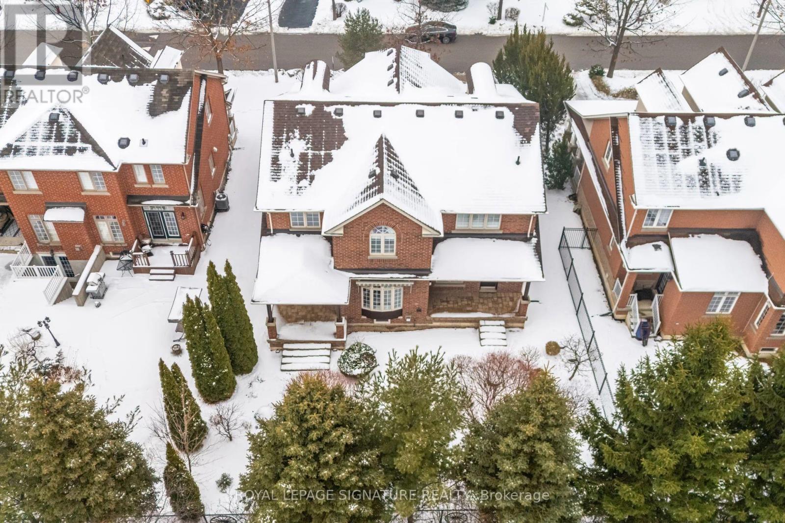 1592 Hallstone Road, Brampton, Ontario  L6Y 5K8 - Photo 50 - W12885906