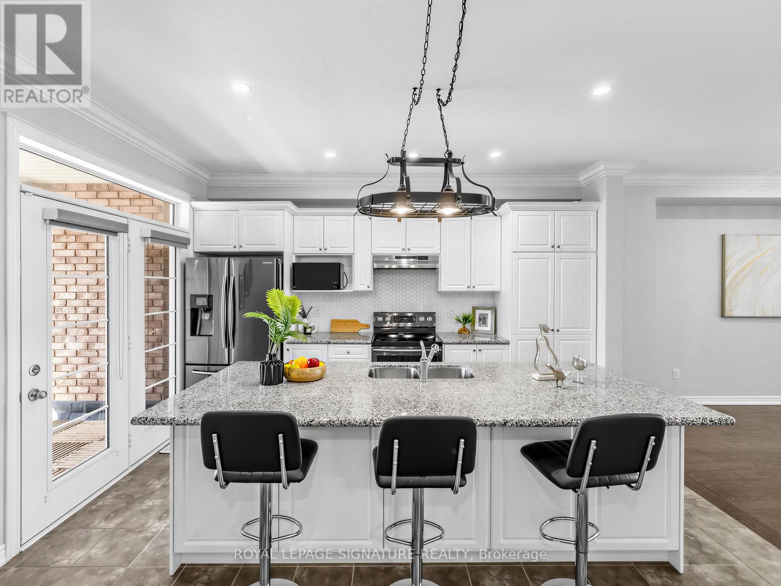 534 Stream Crescent, Oakville, Ontario  L6M 1N7 - Photo 6 - W12912422