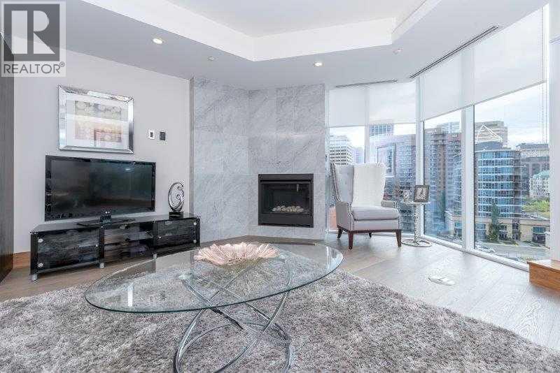 807, 738 1 Avenue Sw, Calgary, Alberta  T2P 5G8 - Photo 3 - A2286974