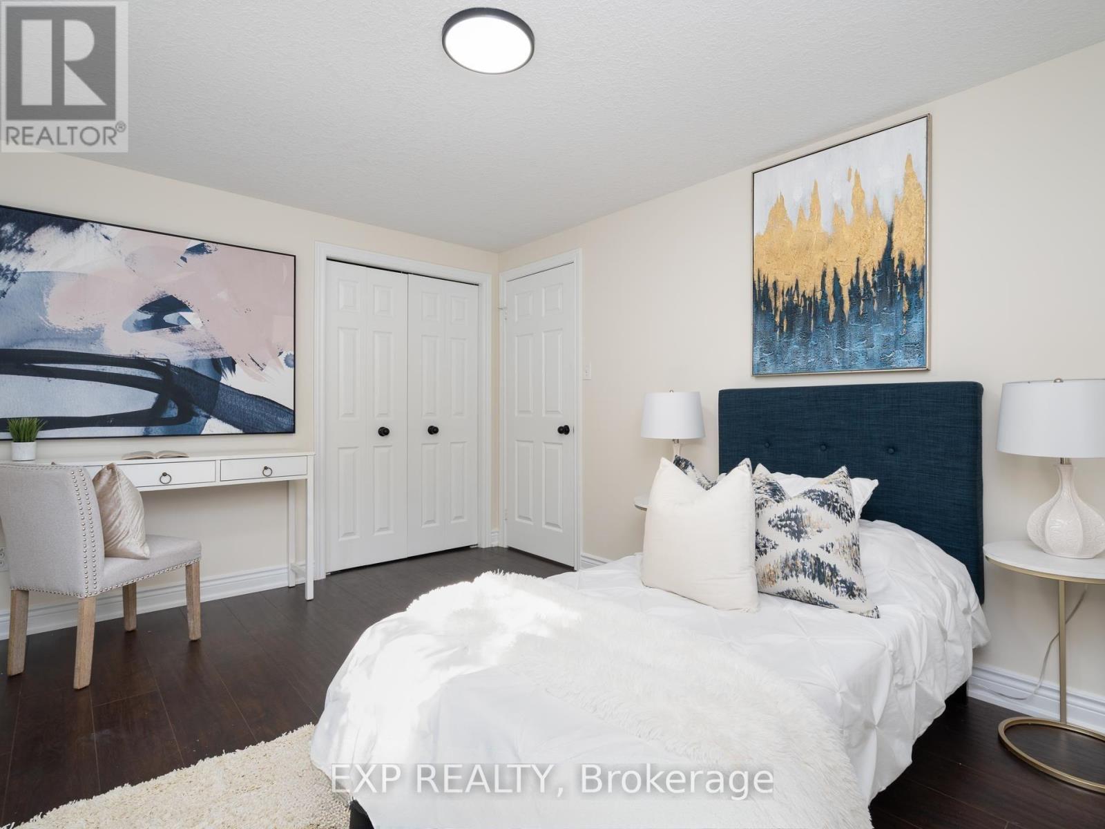 252 Bridlewreath Street, Kitchener, Ontario  N2E 4B4 - Photo 13 - X12899828