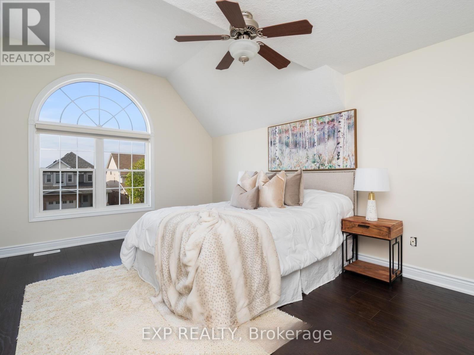 252 Bridlewreath Street, Kitchener, Ontario  N2E 4B4 - Photo 17 - X12899828