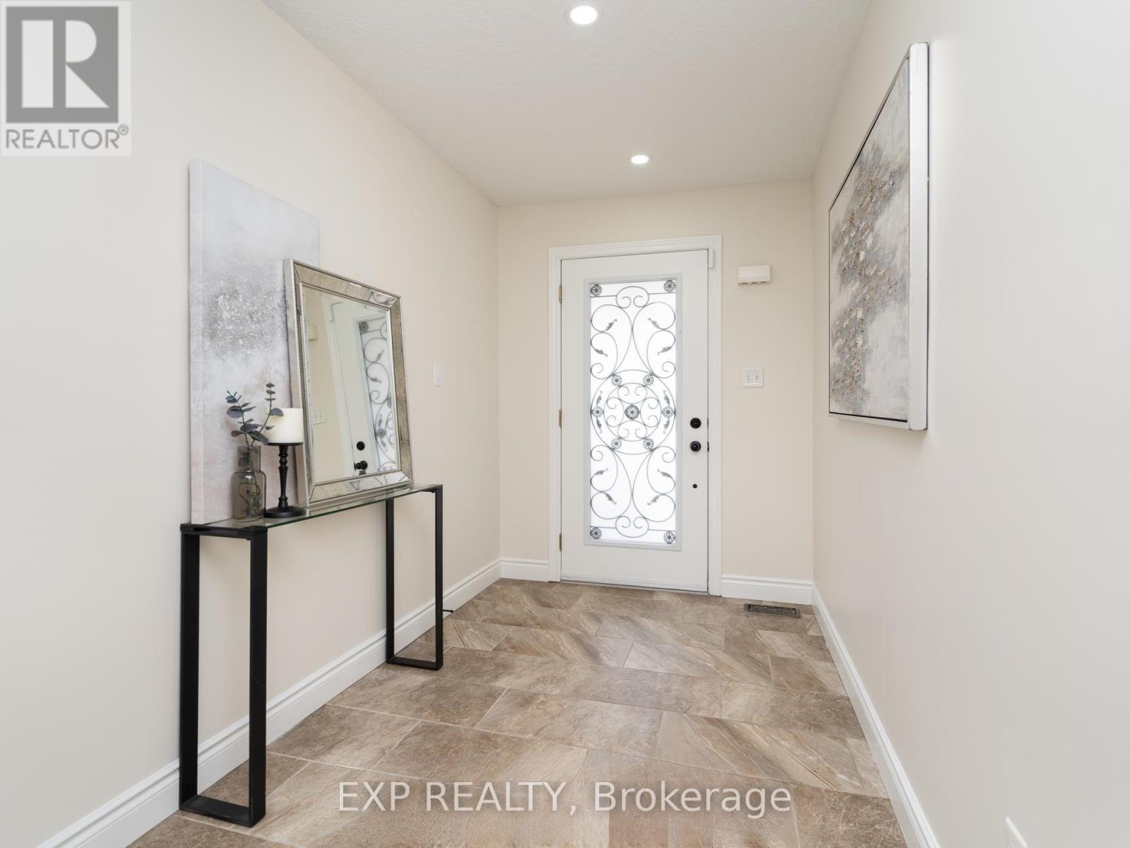 252 Bridlewreath Street, Kitchener, Ontario  N2E 4B4 - Photo 20 - X12899828