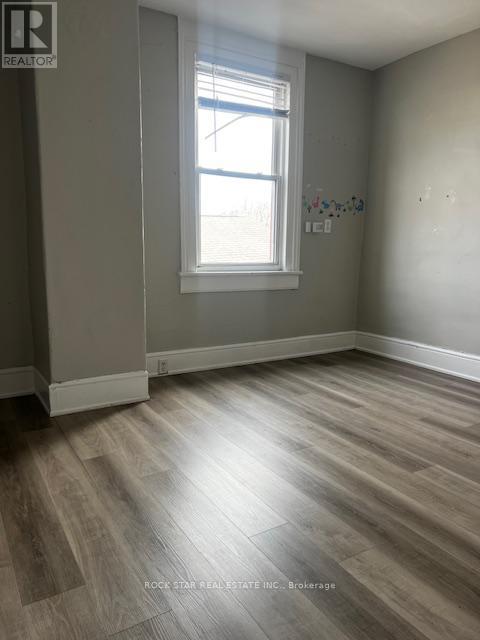 103 West Street, Brantford, Ontario  N3T 3E9 - Photo 10 - X12912400