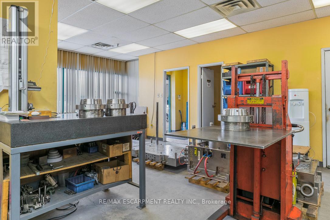 11 - 2430 Lucknow Drive, Mississauga, Ontario  L5S 1V3 - Photo 10 - W12912386