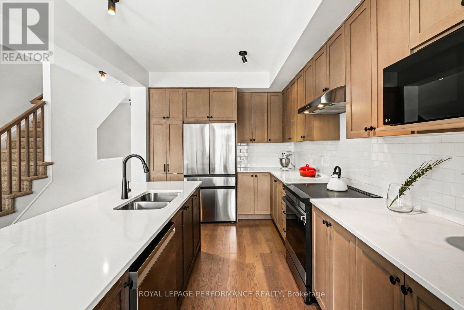 14 Academie Street, Russell, Ontario  K0A 1W0 - Photo 15 - X12878796