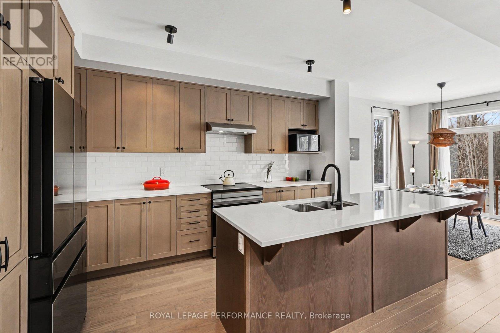 14 Academie Street, Russell, Ontario  K0A 1W0 - Photo 14 - X12878796