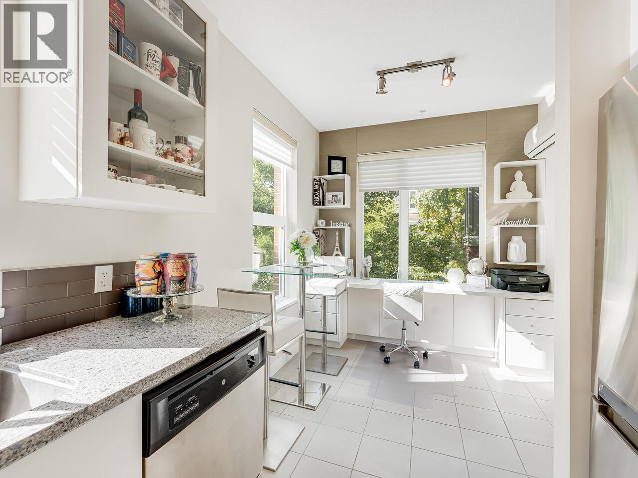 213 9388 Mckim Way, Richmond, British Columbia  V6X 0J7 - Photo 10 - R3090506