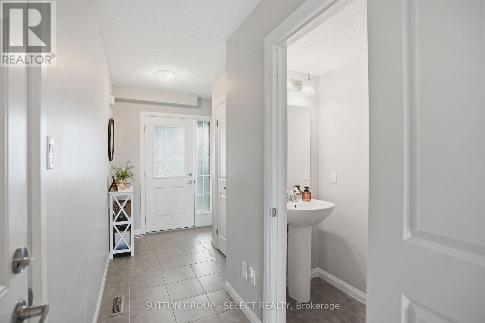 20 - 2040 Shore Road, London South, Ontario  N6K 0G3 - Photo 17 - X12912440