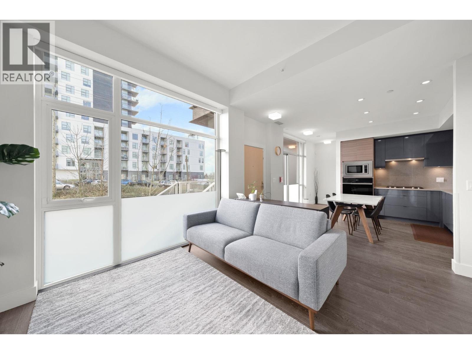 Listing Picture 7 of 29 : 7 8508 JACK UPPAL STREET, Vancouver / 溫哥華 - 魯藝地產 Yvonne Lu Group - MLS Medallion Club Member