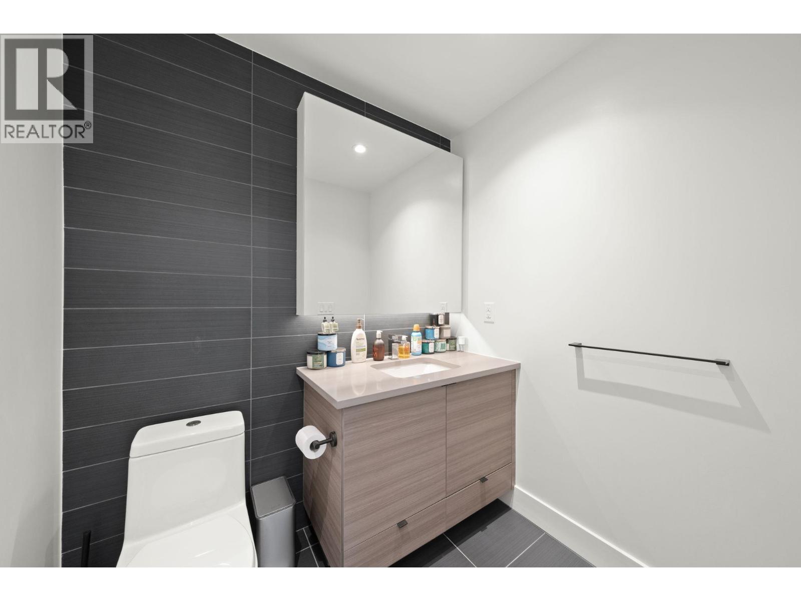 Listing Picture 9 of 29 : 7 8508 JACK UPPAL STREET, Vancouver / 溫哥華 - 魯藝地產 Yvonne Lu Group - MLS Medallion Club Member