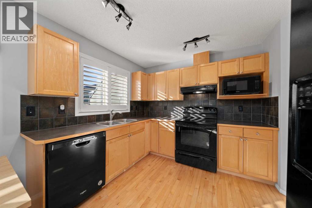 47 Eversyde Heath SW, Calgary, Alberta  T2Y 4P8 - Photo 10 - A2294191