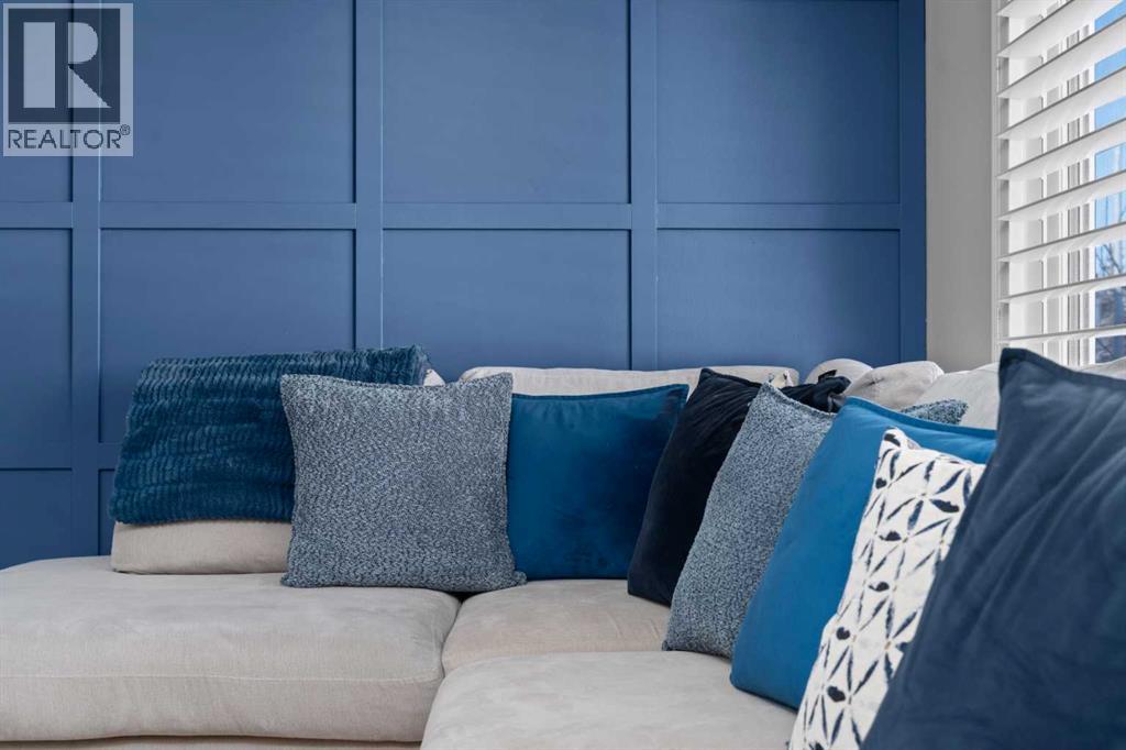 47 Eversyde Heath SW, Calgary, Alberta  T2Y 4P8 - Photo 3 - A2294191