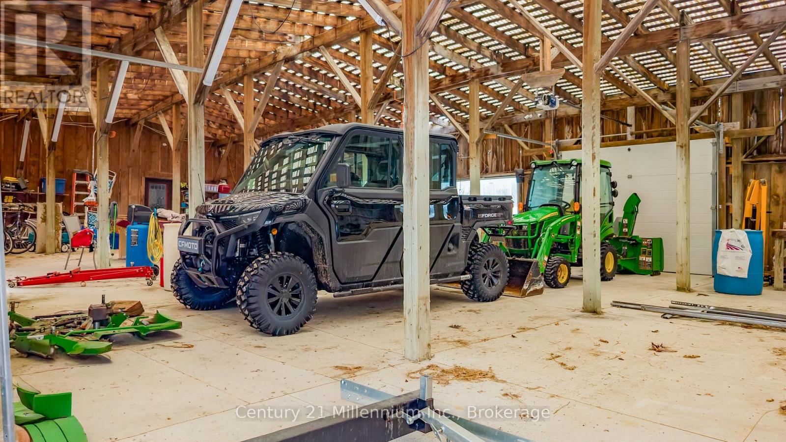 1547 County 42 Road, Clearview, Ontario  L0M 1S0 - Photo 11 - S12911660