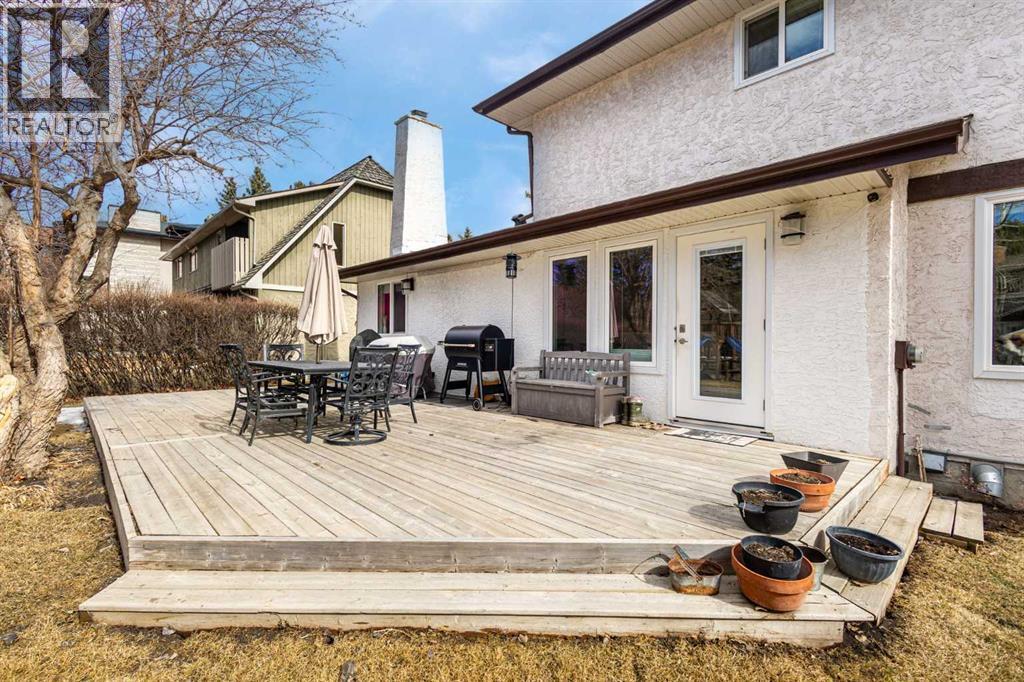 504 Varsity Estates Bay NW, Calgary, Alberta  T3B 2W8 - Photo 44 - A2295009