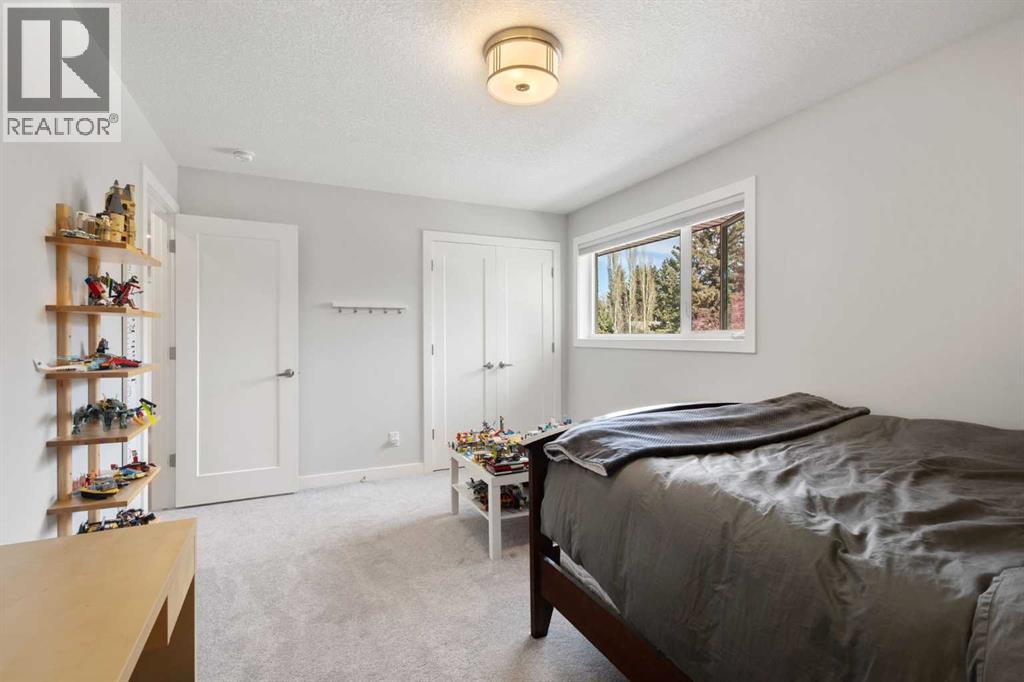 504 Varsity Estates Bay NW, Calgary, Alberta  T3B 2W8 - Photo 30 - A2295009