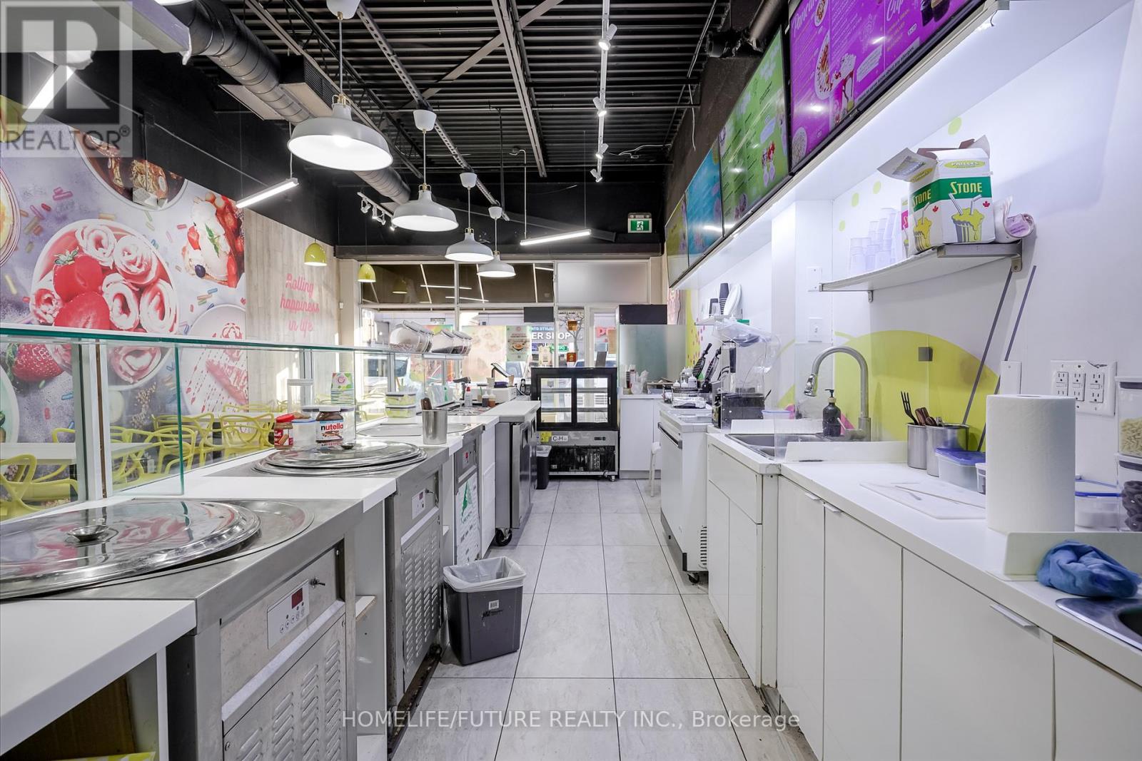 B20 - 62 Overlea Boulevard, Toronto, Ontario  M4H 1C4 - Photo 16 - C12912462