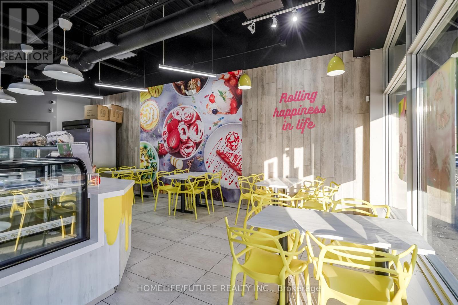 B20 - 62 Overlea Boulevard, Toronto, Ontario  M4H 1C4 - Photo 5 - C12912462