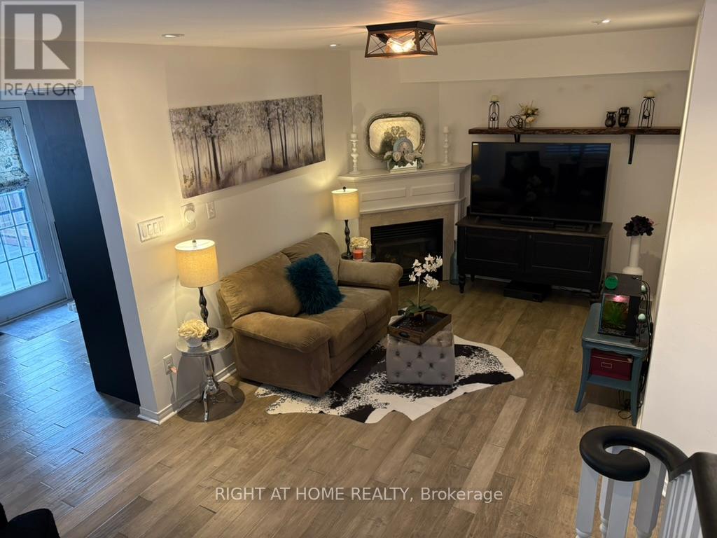 23 Grandwood Avenue, Whitchurch-Stouffville, Ontario  L4A 0M6 - Photo 5 - N12886054