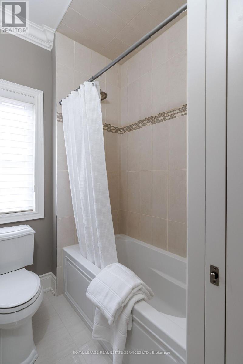 68 Annsleywood Court, Vaughan, Ontario  L4H 4G6 - Photo 32 - N12912416