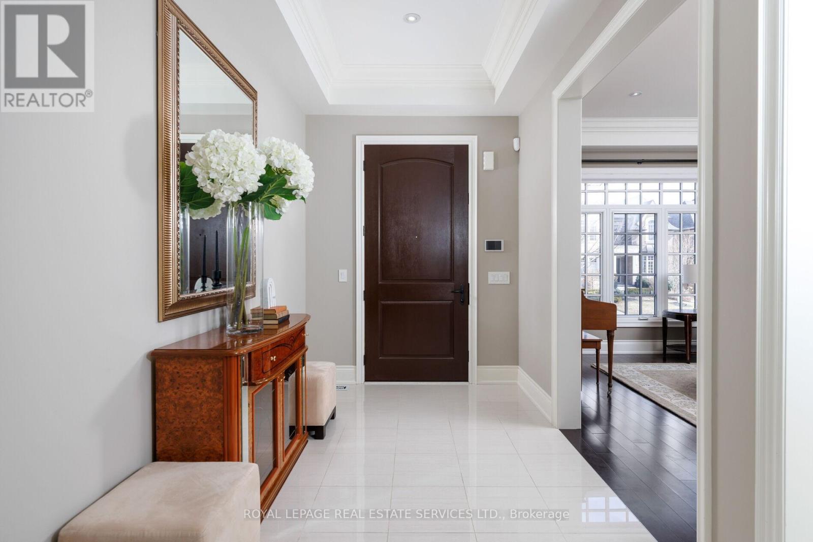 68 Annsleywood Court, Vaughan, Ontario  L4H 4G6 - Photo 4 - N12912416