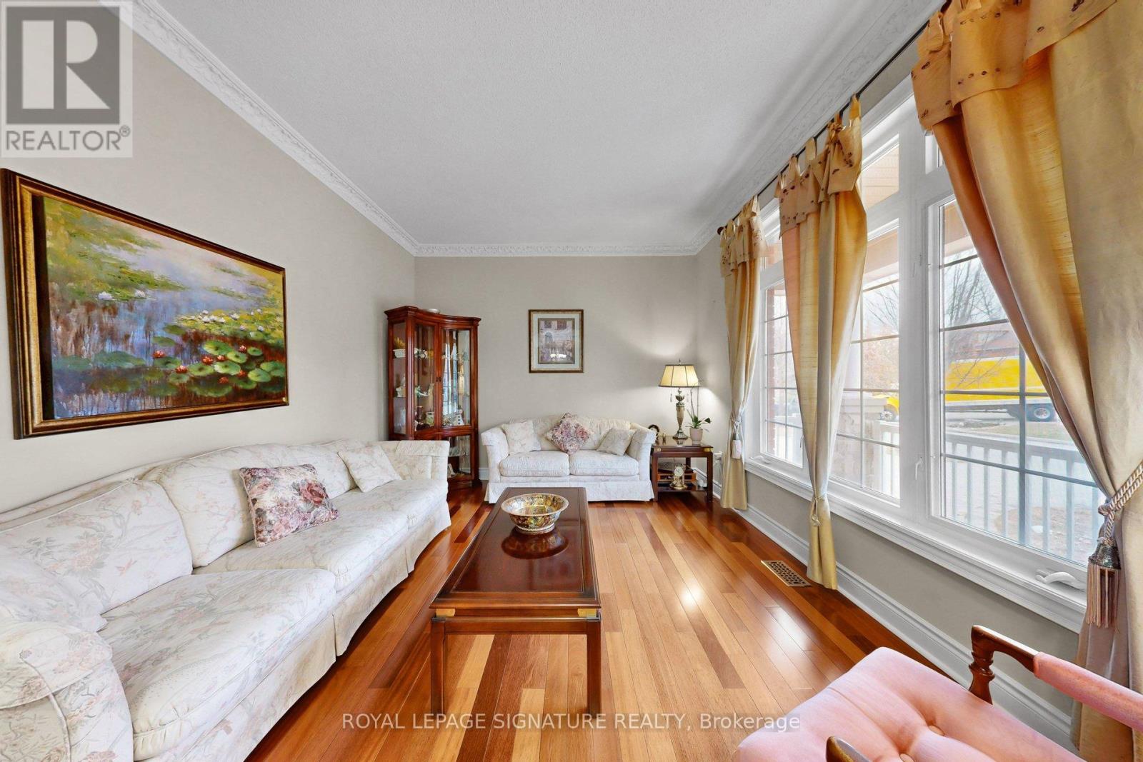 1590 Hallstone Road, Brampton, Ontario  L6Y 5K8 - Photo 10 - W12893930