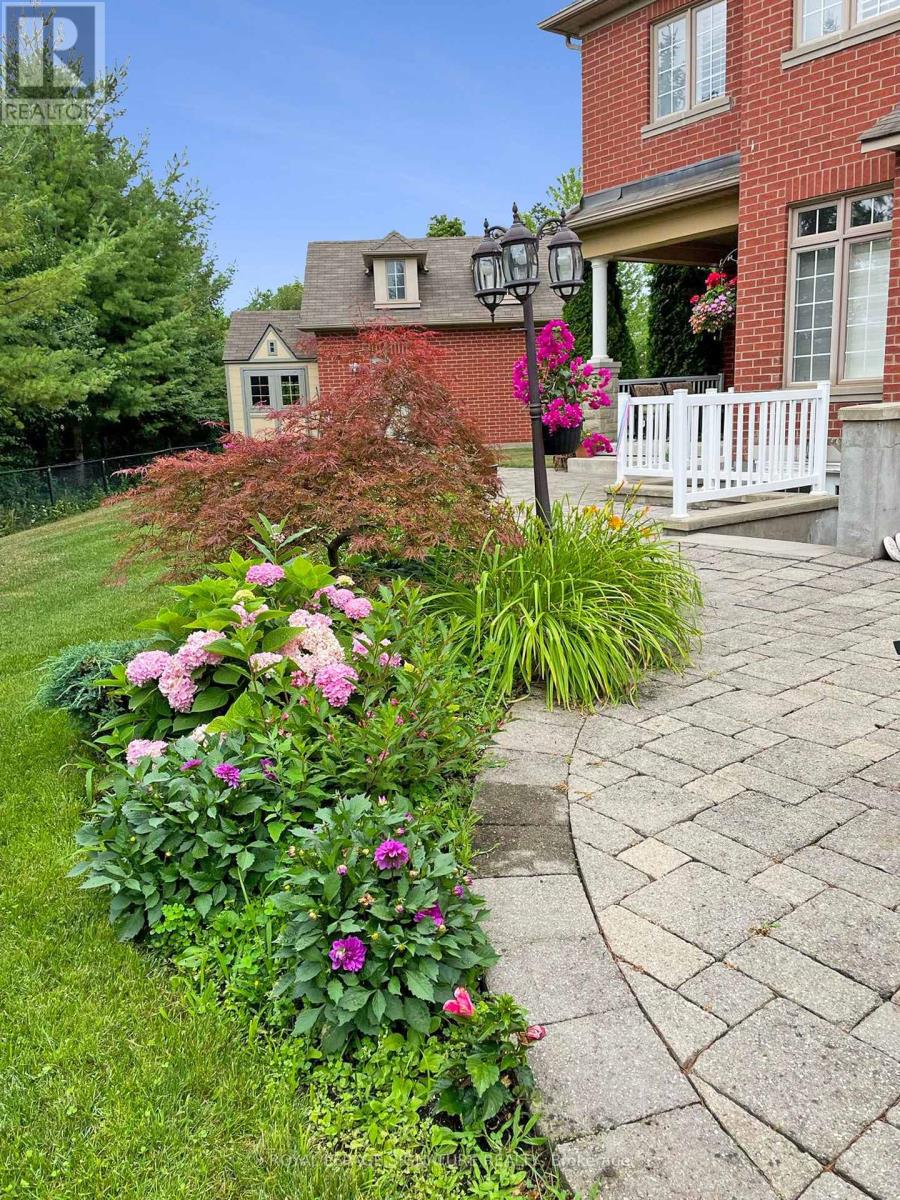 1590 Hallstone Road, Brampton, Ontario  L6Y 5K8 - Photo 46 - W12893930