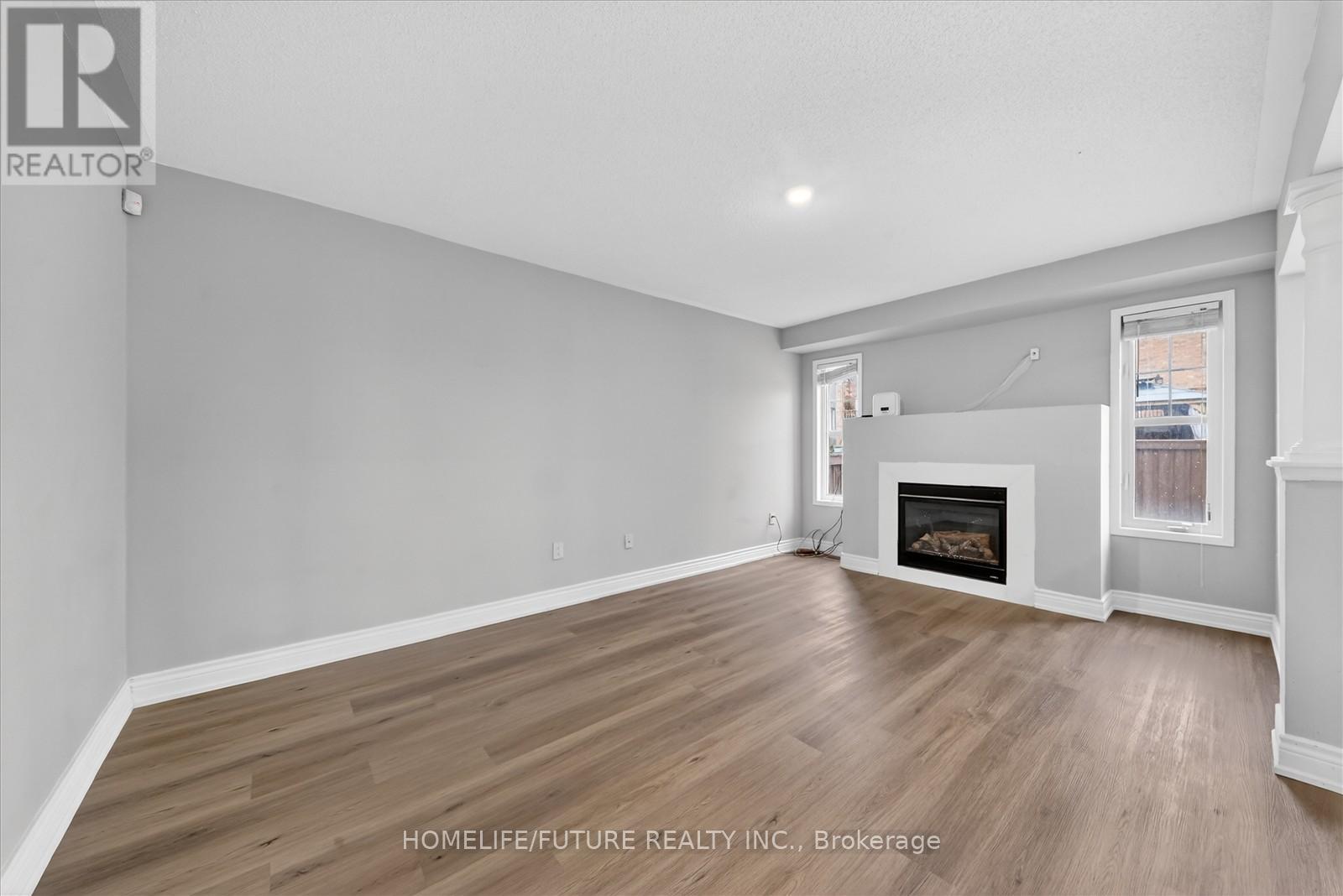 939 Miller Park Avenue, Bradford West Gwillimbury (Bradford), Ontario  L3Z 0L6 - Photo 11 - N12912458